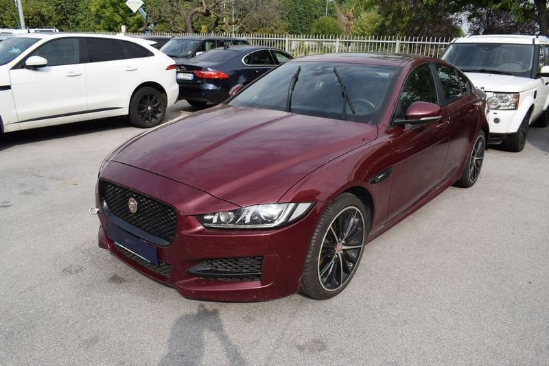Jaguar XE