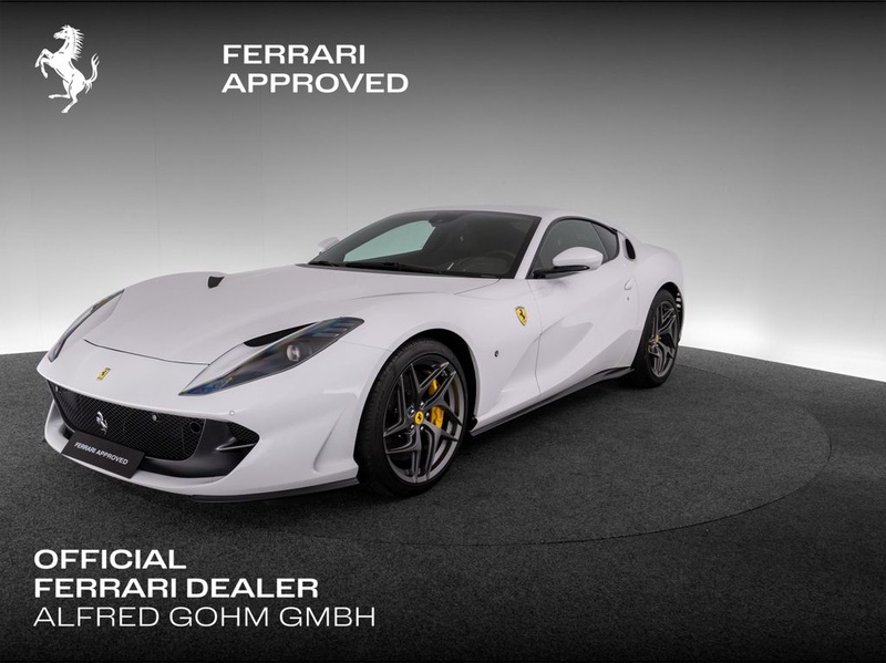 Ferrari 812