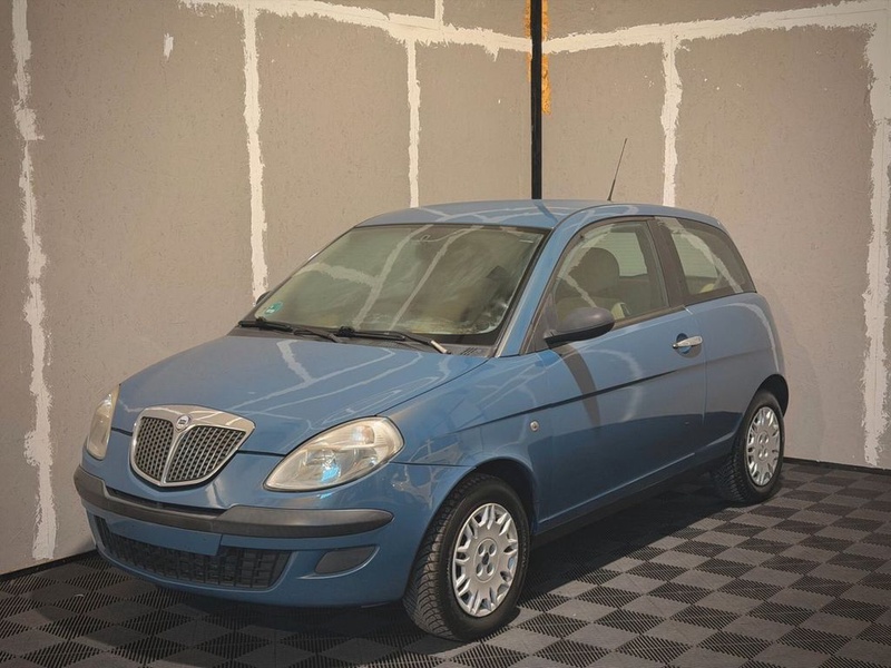 Lancia Ypsilon