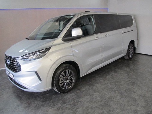Ford Tourneo Custom 2025