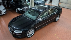 Audi S8 2006