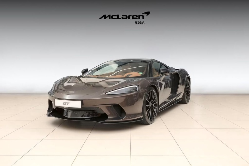 McLaren GT