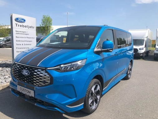 Ford Tourneo Custom 2025