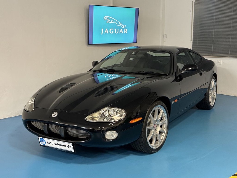 Jaguar XKR