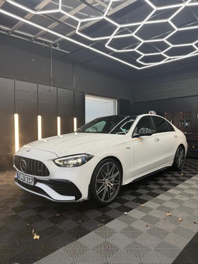 Mercedes-Benz C-Class 2024