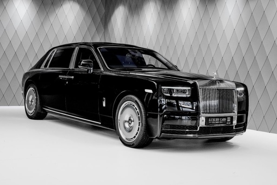 Rolls-Royce Phantom 2025