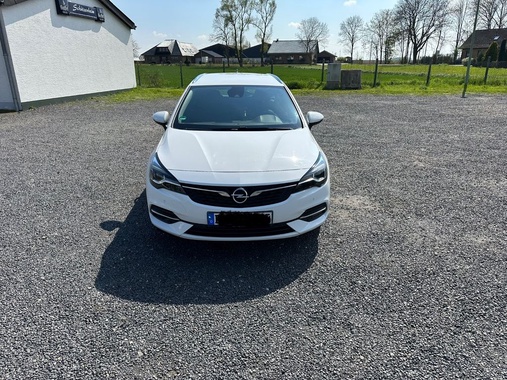 Opel Astra 2020