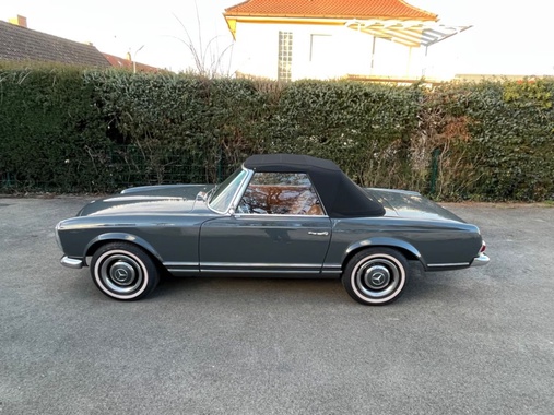 Mercedes-Benz 230 1965