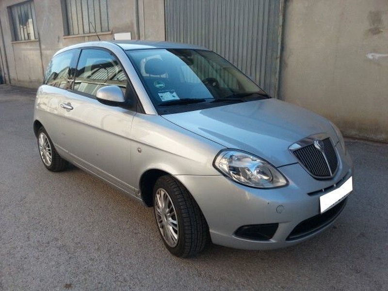 Lancia Ypsilon