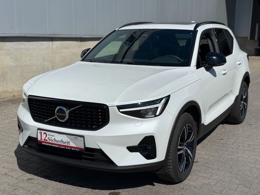 Volvo XC40 2023
