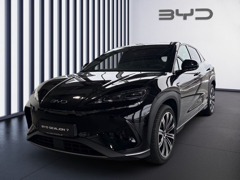 BYD Sealion 7