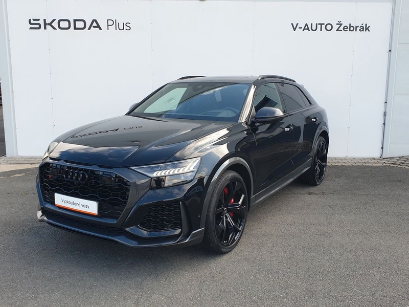 Audi RSQ8