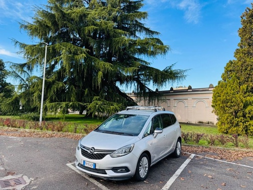 Opel Zafira 2017