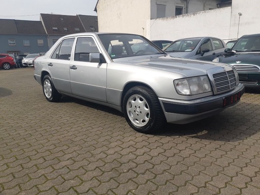 Mercedes-Benz 200 1993