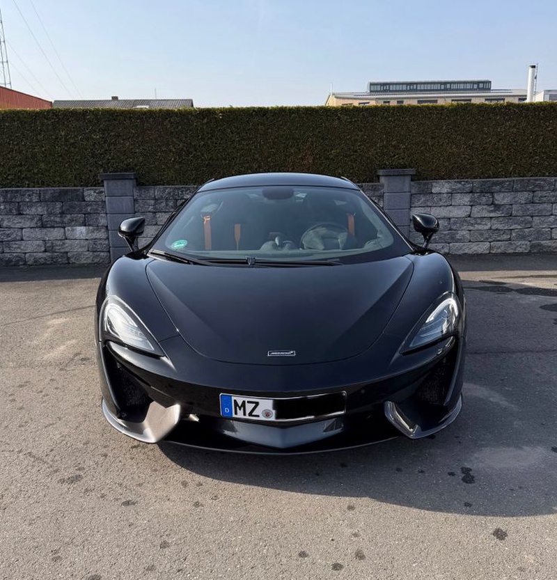 McLaren 570S