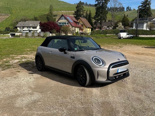 MINI Cabrio 2023