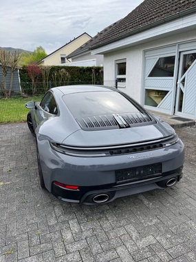Porsche 992 2025