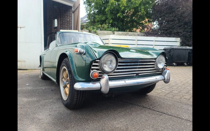 Triumph TR4