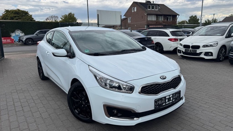 Kia pro cee'd / ProCeed