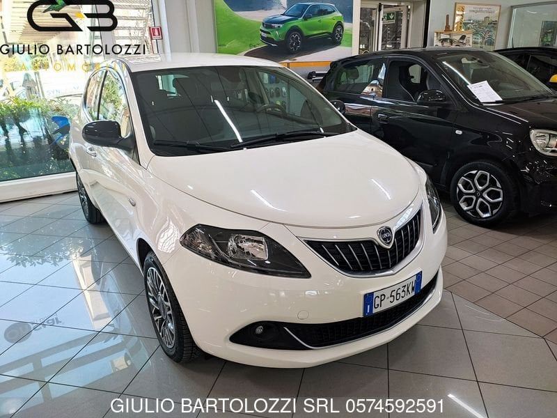 Lancia Ypsilon