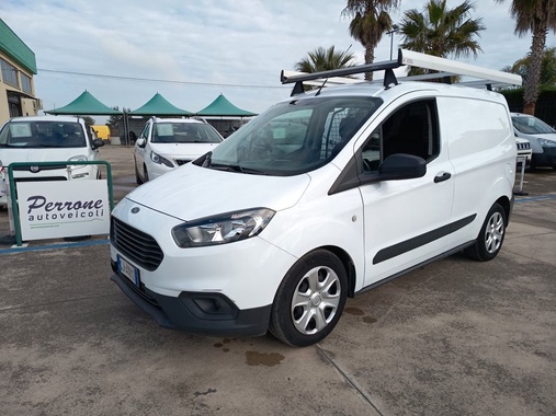 Ford Transit Courier 2022