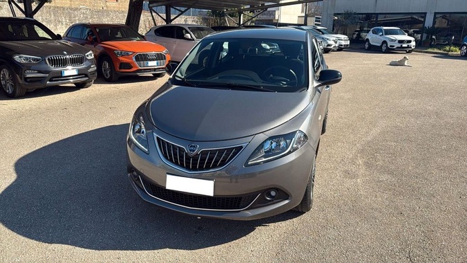 Lancia Ypsilon 2022