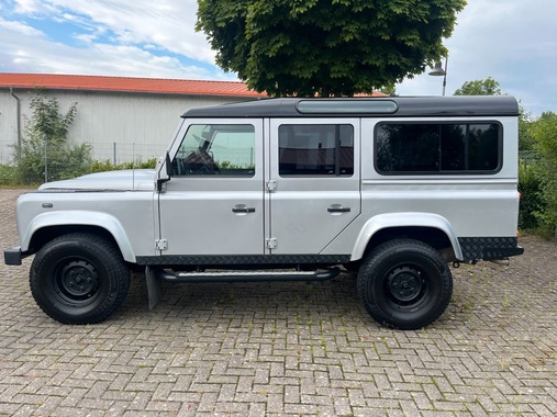 Land Rover Defender 2014