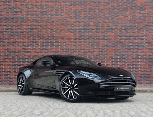 Aston Martin DB11 2020