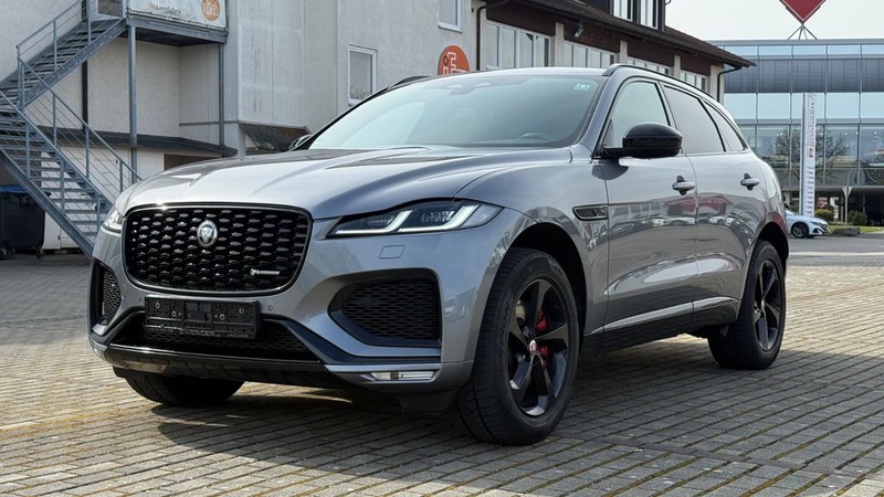 Jaguar F-Pace