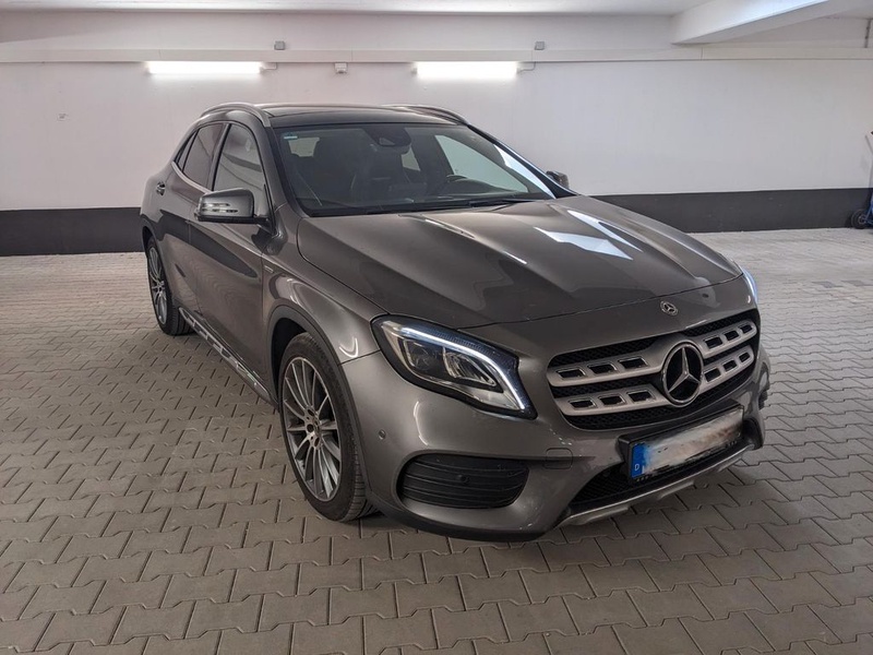 Mercedes-Benz GLA-Class