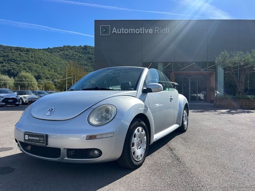 Volkswagen New Beetle 2004