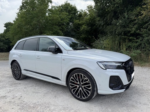 Audi Q7 2024
