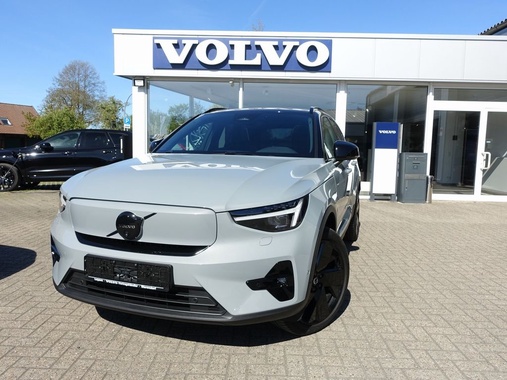 Volvo EX40 2025