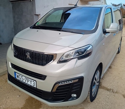Peugeot Traveller 2019