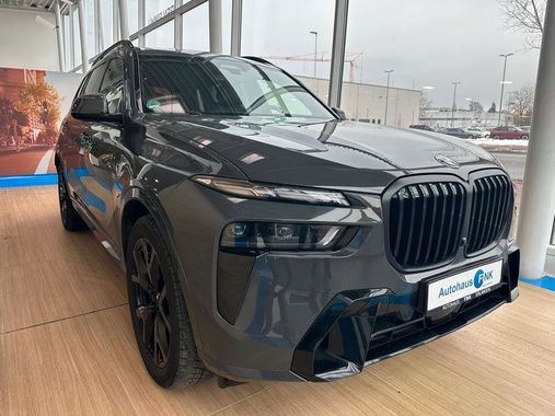 BMW X7 2023