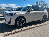 BMW iX1 2025