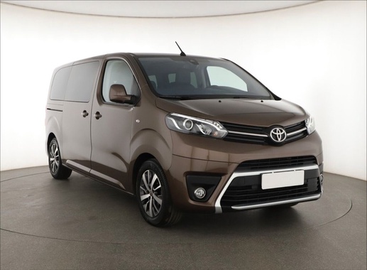 Toyota Proace 2024