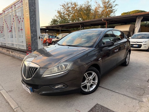 Lancia Delta 2009