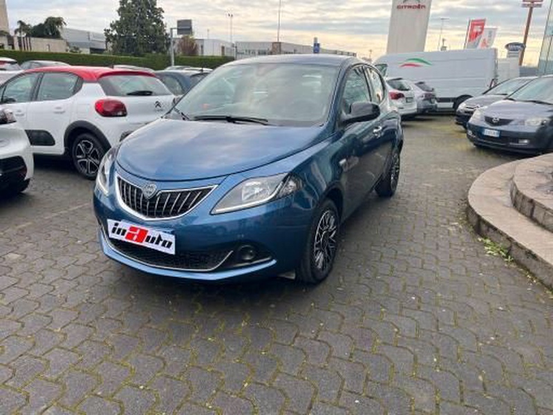 Lancia Ypsilon