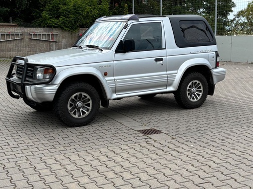 Mitsubishi Pajero 1991