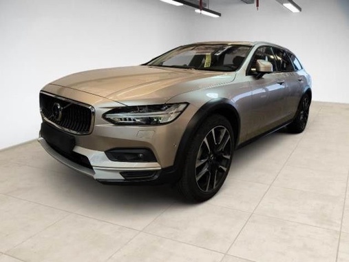 Volvo V90 2024