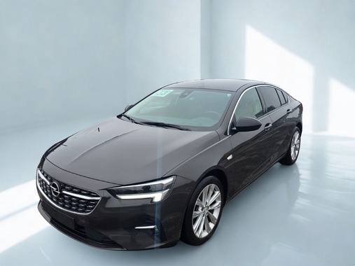 Opel Insignia 2021
