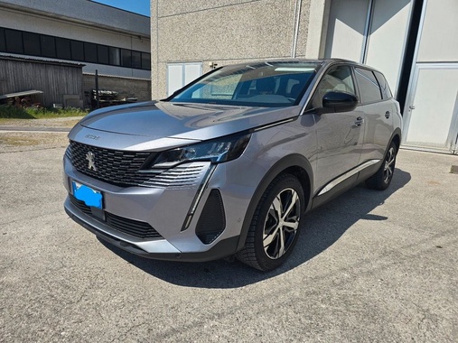 Peugeot 5008 2022