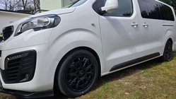 Peugeot Traveller 2019