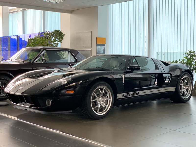 Ford GT
