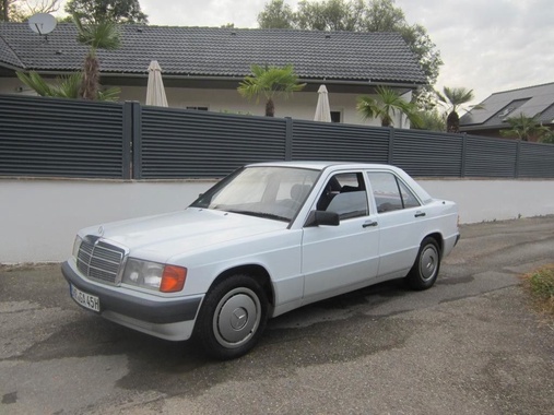 Mercedes-Benz 190 1990
