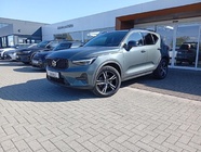 Volvo XC40 2025