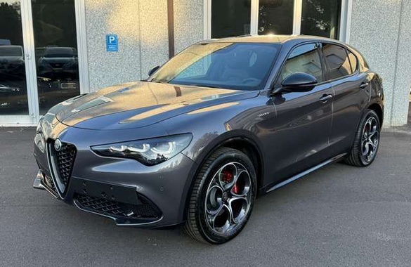 Alfa Romeo Stelvio 2025