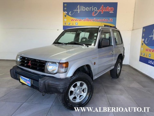Mitsubishi Pajero 1998