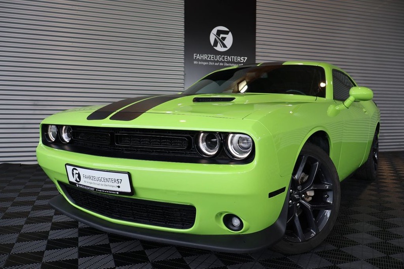 Dodge Challenger